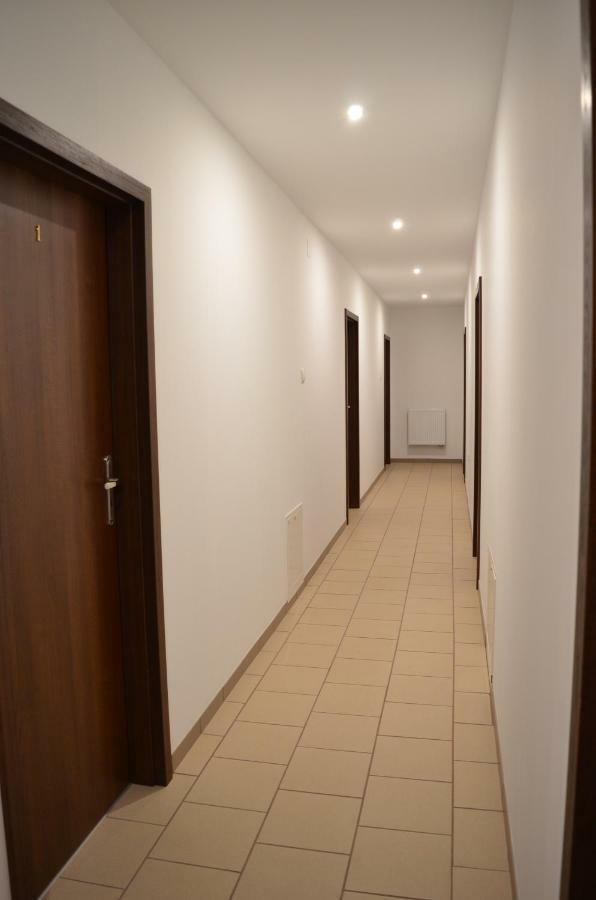 Noclegi U Adama Kajetany Exterior foto
